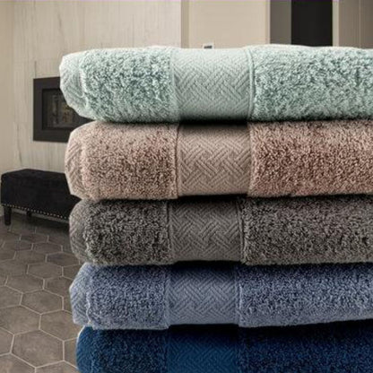 Indulgence 630gsm Bath Sheet. Min Order Required.